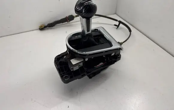 Ford Mustang VI Gear shifter/selector TDS08CLTR05 FR3P7E395BC GR3P7K004