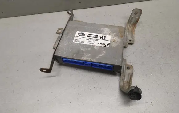 Nissan Primera Engine control unit/module 2371082J60