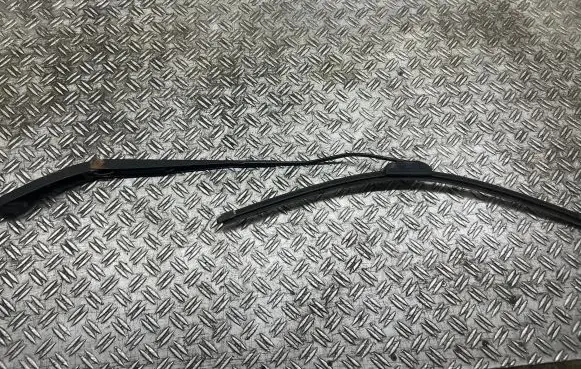 Citroen Jumpy Front wiper blade arm 1400456680