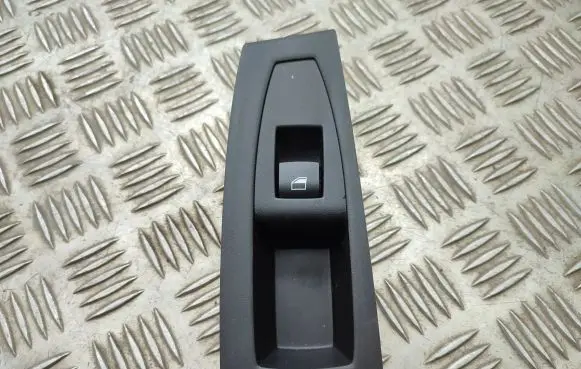 BMW 2 F45 Electric window control switch