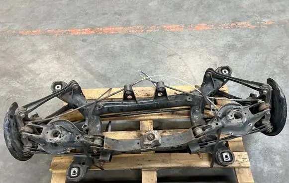 BMW 1 F20 F21 Rear axle beam 6870647