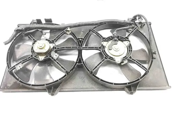 Mazda 6 Radiator cooling fan shroud