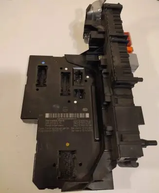 Mercedes-Benz E W212 SAM control unit 2129009622 5DK01102315 2129015205