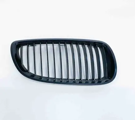 BMW M3 e92 Front grill 22405910