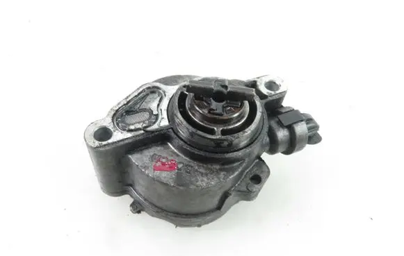 Peugeot 407 Vacuum pump D1561A