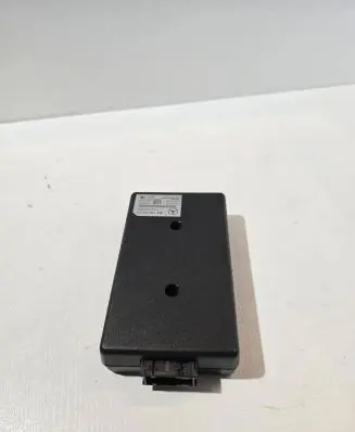 Mercedes-Benz B W245 iPod connector socket B67824252 031329 HW1706