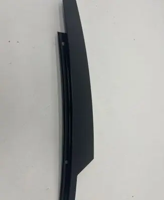 BMW 5 G30 G31 G38 Front door glass trim molding 739012109 16081014 8448739012109