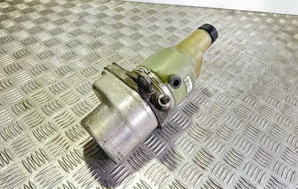 Volvo V50 Power steering pump 5N513K514AD