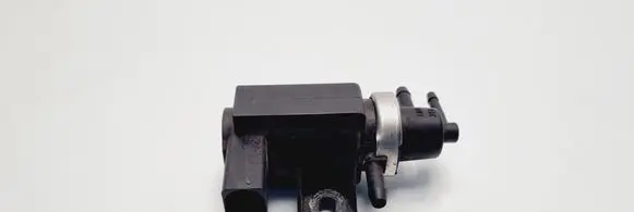 Audi A3 S3 8L Turbo solenoid valve 1J0906627 72290320 00T313