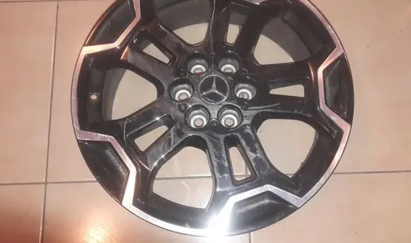 Mercedes-Benz X-class W470 R18 alloy rim A4704010300 W4704010300