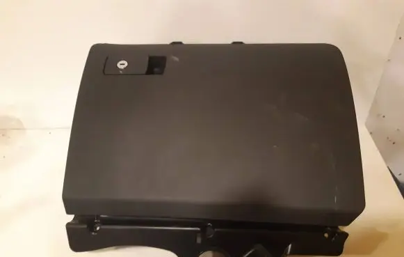 Volkswagen PASSAT B6 Glove box 3C1857114