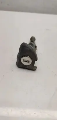 Volkswagen PASSAT CC Front door lock (next to the handle) 3c8837167A