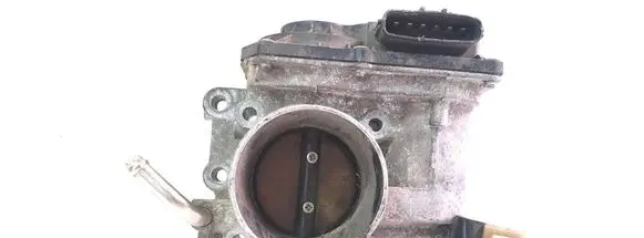 Toyota Avensis T250 Throttle valve