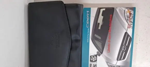 KIA Ceed Owners service history hand book 