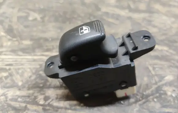 Hyundai Santa Fe Electric window control switch 9358026100