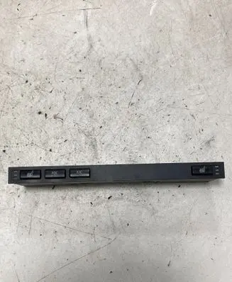 BMW 5 E39 Seat heating switch 61318373715