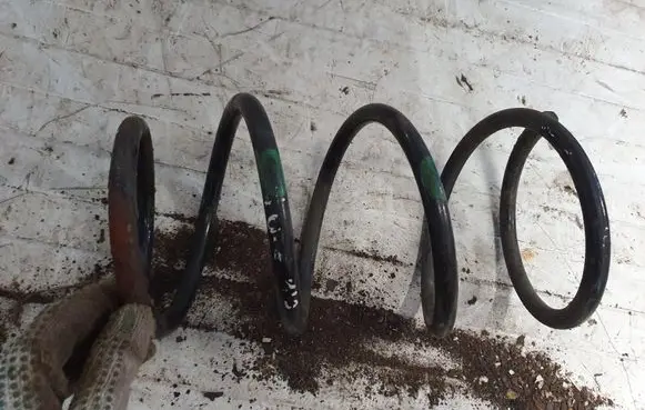 Toyota Corolla Verso E121 Front coil spring NOCODE