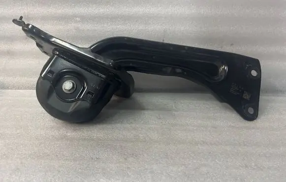 Volvo XC40 Rear control arm 31281848 81687286