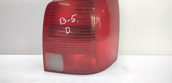 Volkswagen PASSAT B5 Rear/tail lights 3B9945112F