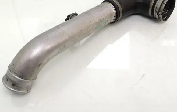 BMW 5 E60 E61 Intercooler hose/pipe 7793896 7791664 7790130