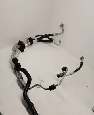 Mercedes-Benz GLE (W166 - C292) Air conditioning (A/C) pipe/hose A1668304101