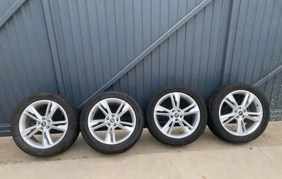 Audi Q3 F3 R19 alloy rim 83A601025M