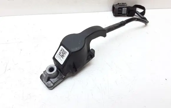 Volvo V40 Airbag deployment crash/impact sensor P31305432
