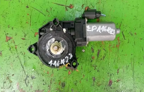 Alfa Romeo 159 Front wiper linkage and motor