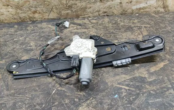 Mercedes-Benz E W211 Rear door window regulator with motor A2117300246