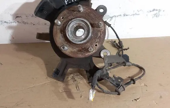 KIA Venga Front wheel hub spindle knuckle