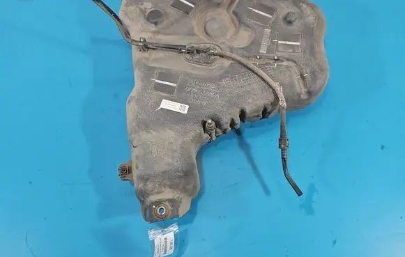 Land Rover Discovery Sport AdBlue liquid reservoir GK725J228A IMPRK1551428