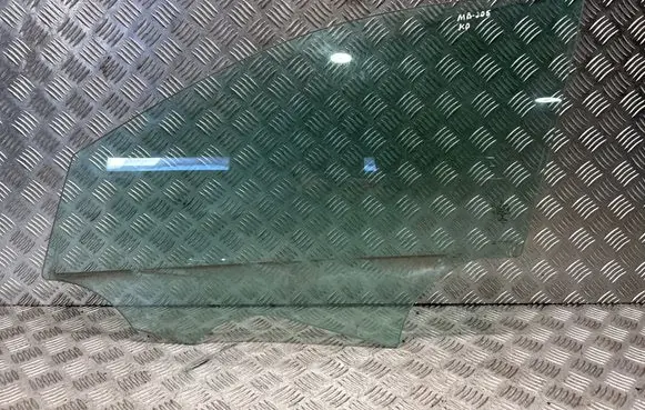 Mercedes-Benz C W205 Front door window glass four-door 43R00050