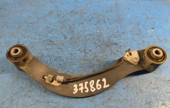 Suzuki Kizashi Rear upper control arm/wishbone 4620157L00