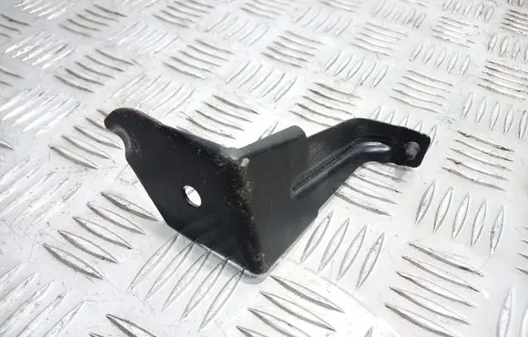 Mercedes-Benz C W203 Other engine bay part