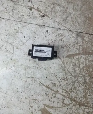 Audi A6 S6 C5 4B Alarm control unit/module 4D0951173D