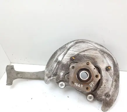 Front wheel hub