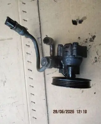 Hyundai H-1, Starex, Satellite Power steering pump 571004A010