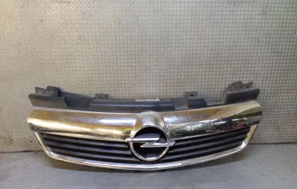 Opel Zafira B Front bumper upper radiator grill 13136136