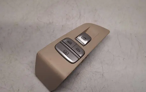 BMW 7 G11 G12 Electric window control switch 9382504 61319382504 61319878321