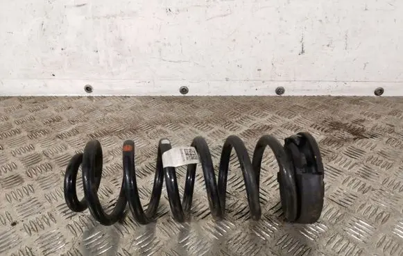 Hyundai Santa Fe Rear coil spring 55335S2110