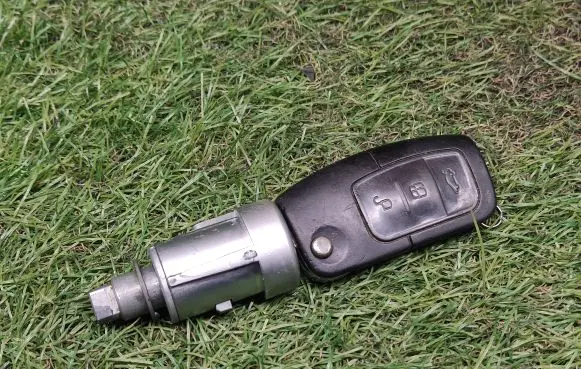 Ford S-MAX Ignition lock contact 3M5T15K601AB