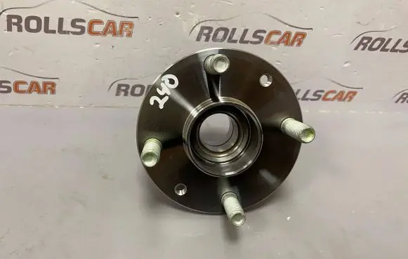 Mazda 323 F Rear wheel hub spindle/knuckle 713615510
