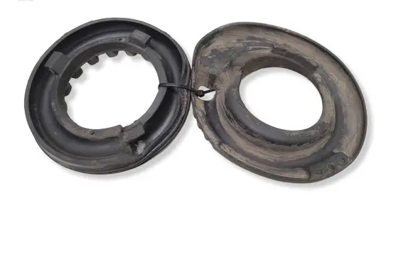 Ford Focus Rear coil spring rubber mount AV615599DD AV615599CE
