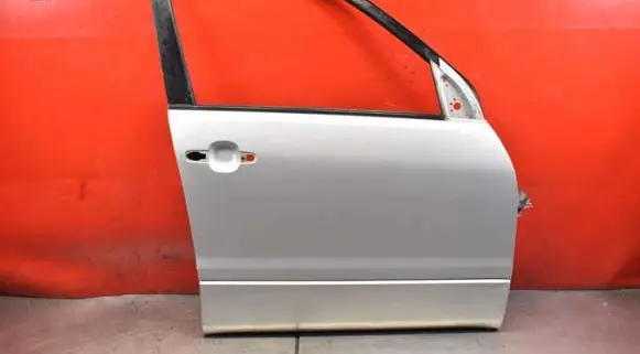 Suzuki Grand Vitara II Front door