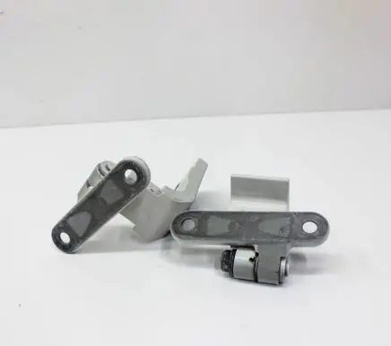BMW 5 F10 F11 Rear door upper hinge 7185636 7185634