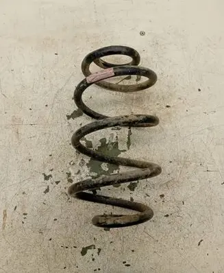 Nissan Note (E11) Rear coil spring