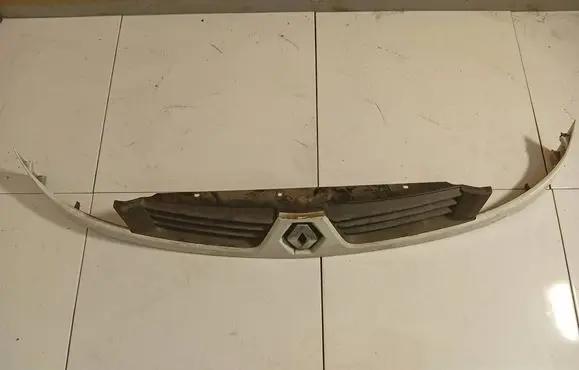 Renault Kangoo I Front grill 8200331208