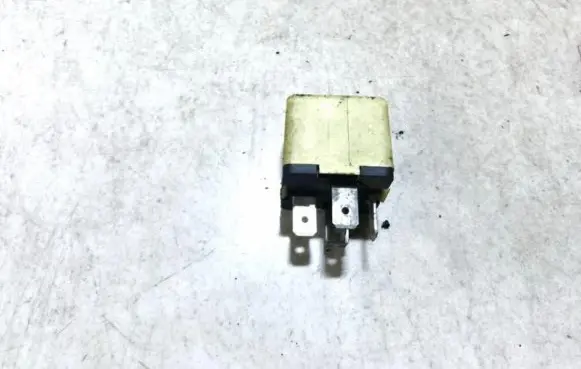 Renault Megane III Other relay 8200051112