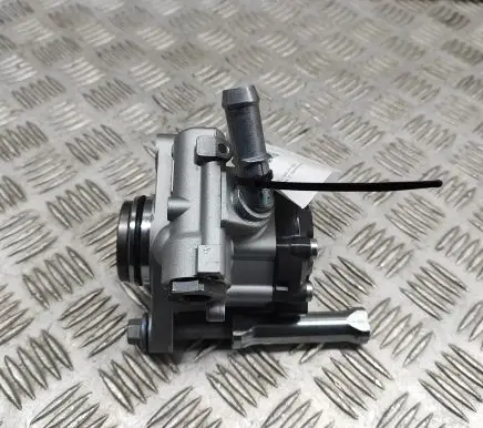 Iveco Daily 6th gen Power steering pump 504243641 7693955604