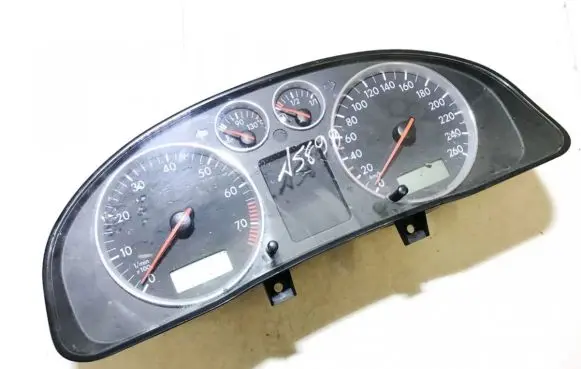 Volkswagen PASSAT B5 Speedometer (instrument cluster) 3b0920926 88311245